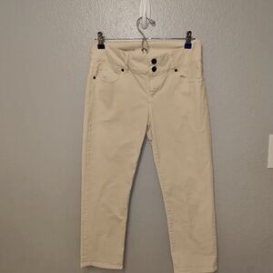 Women’s Cream Straight-Leg Jeans
